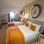 Elysian Airport & Restaurant Hotel 4*