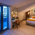 Elysian Airport & Restaurant 4*