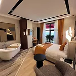 Hotel Elysian Airport & Restaurant 4*