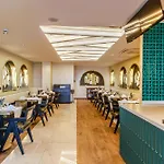 Elysian Airport & Restaurant 4*