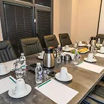 Hotel Elysian Airport & Restaurant 4*