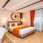 Hotel Elysian Airport & Restaurant