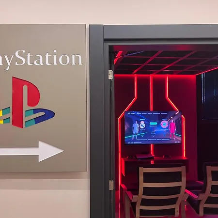 Elysian Airport & Restaurant