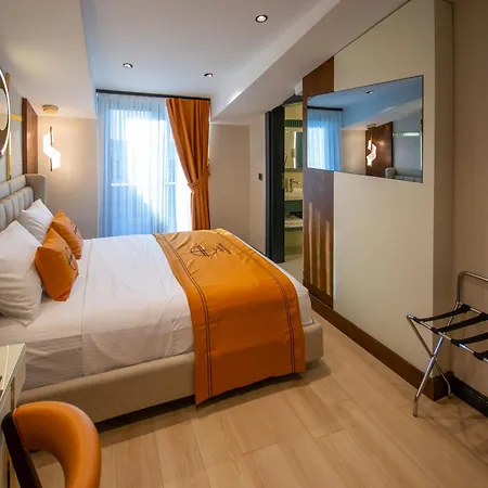 מלון Elysian Airport & Restaurant 4*