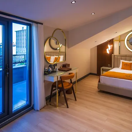 Elysian Airport & Restaurant 4*