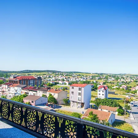 Elysian Airport & Restaurant 4*