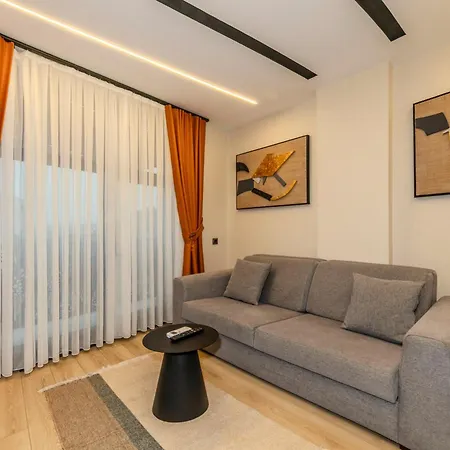 Elysian Airport & Restaurant Hotel 4*