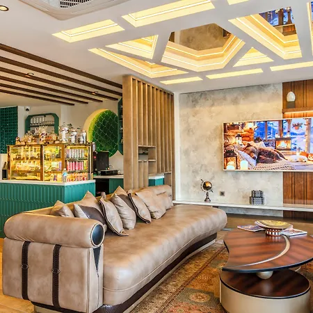 Hotel Elysian Airport & Restaurant 4*